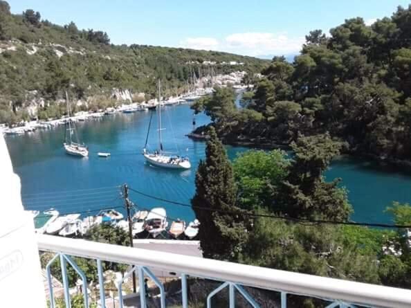 San Giorgio Hotel Гайос Екстериор снимка