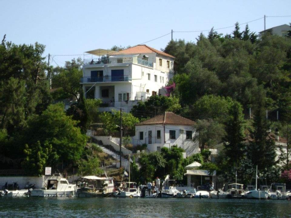 San Giorgio Hotel Гайос Екстериор снимка